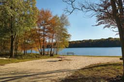 Hot Tub~Firepit~Beach Access, pets, Games