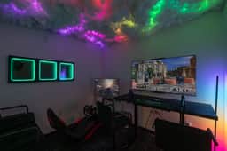Lakefront/Indoor Pool/Theater/Sauna/Hyper Dome
