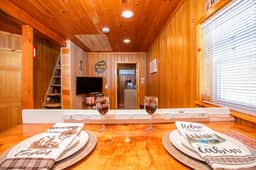 Private trail/Creek/Fishing/Firepit/BBQ