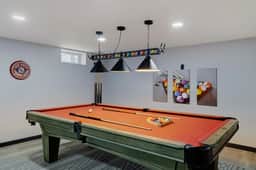 Sleeps 24 Luxury Sauna Hot tub Zen Room Game Room - Image 4