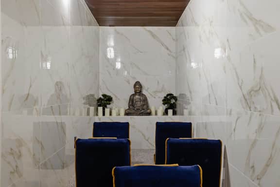 Sleeps 24 Luxury Sauna Hot tub Zen Room Game Room
