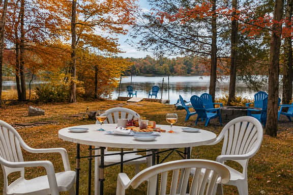 Lakefront, hot tub, game room, pool, beach lake - Image 4