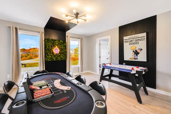 NEW Indoor lounge pool, hot tub, Glamping, karaoke - Image 5